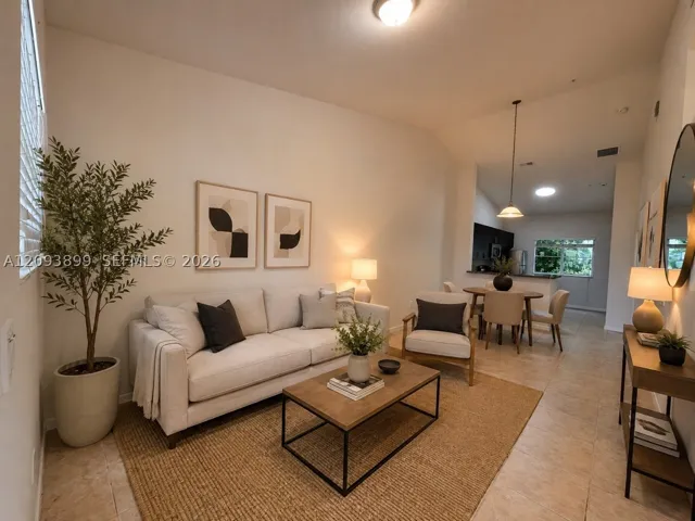 3423 W 80th St 204, Hialeah, Florida 33018