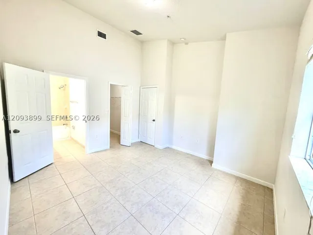 3423 W 80th St 204, Hialeah, Florida 33018