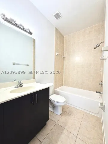 3423 W 80th St 204, Hialeah, Florida 33018