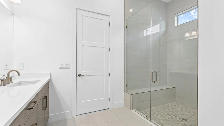 Owner's Bath