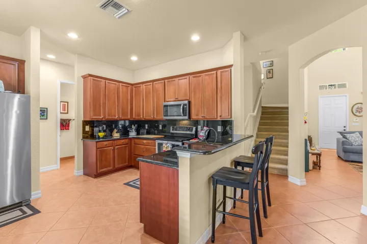 5566-57th-Ave-HigMedia-024