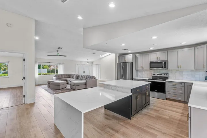 013-4593EllwoodDrive-DelrayBeach-FL-3344
