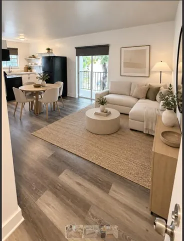 Living Rm Furniture