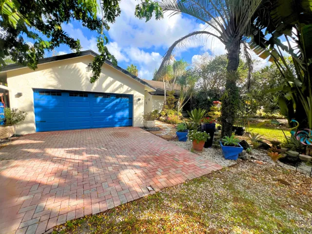 7300 NW 44th Terr (10)