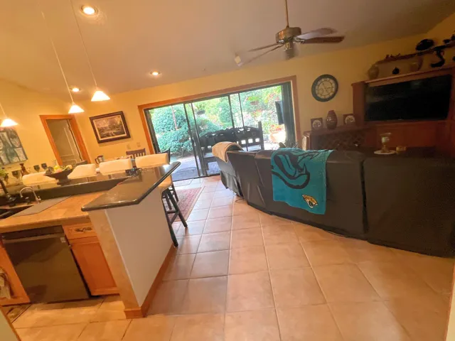 7300 NW 44th Terr (27)