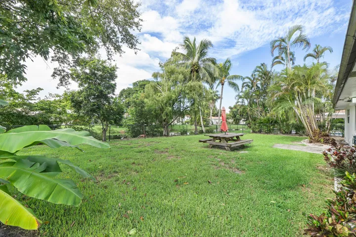 2940 Nw 87th Terr_036
