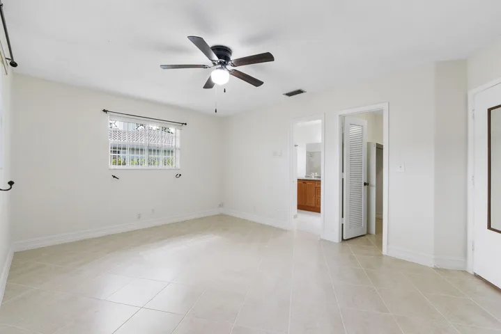 2940 Nw 87th Terr_024