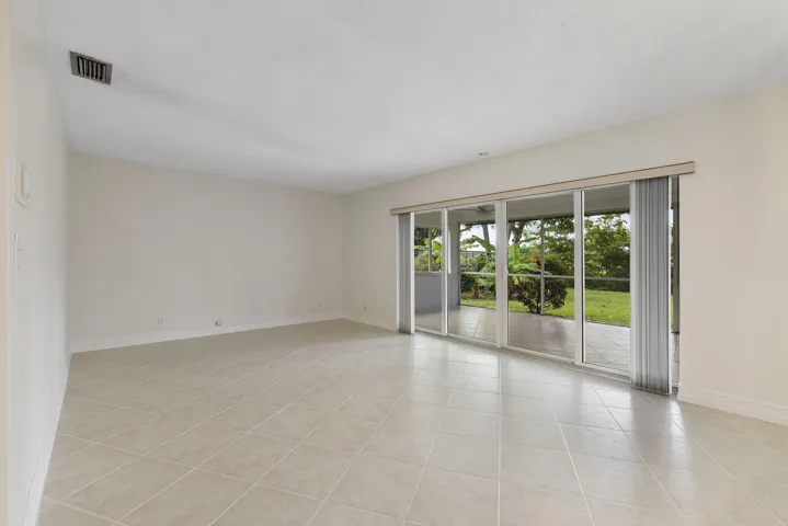 2940 Nw 87th Terr_010