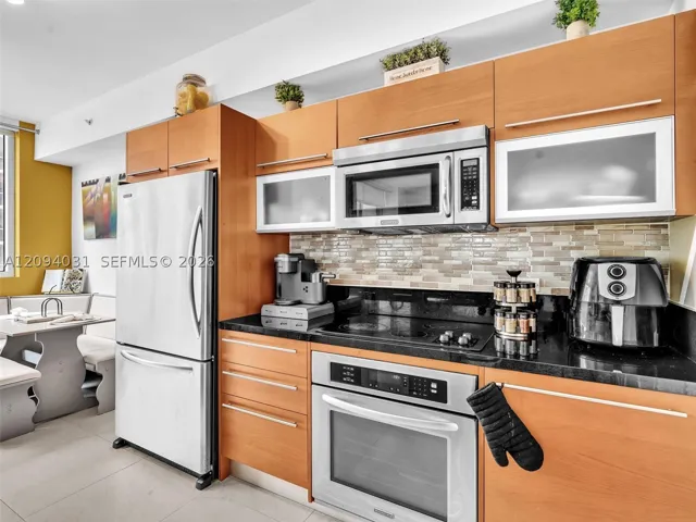 253 Ne 2nd St 2208, Miami, Florida 33132