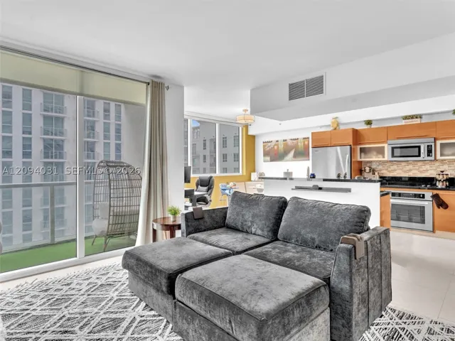 253 Ne 2nd St 2208, Miami, Florida 33132