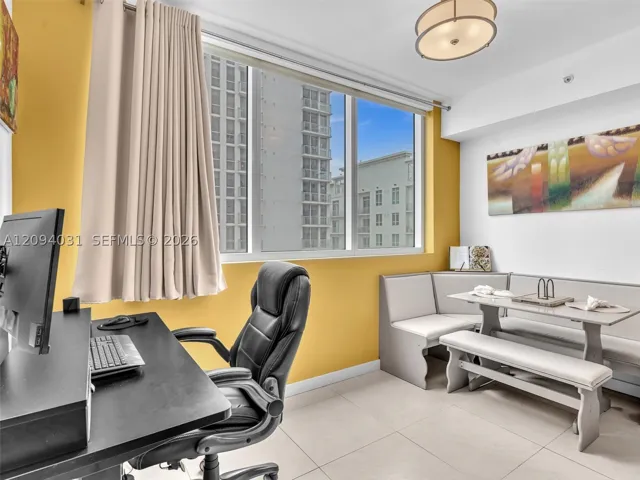 253 Ne 2nd St 2208, Miami, Florida 33132
