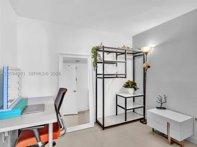 253 Ne 2nd St 2208, Miami, Florida 33132