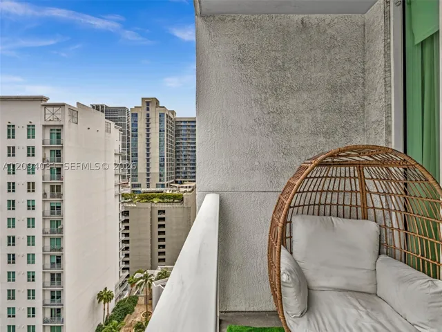 253 Ne 2nd St 2208, Miami, Florida 33132