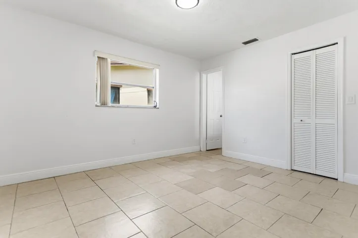 585A2821