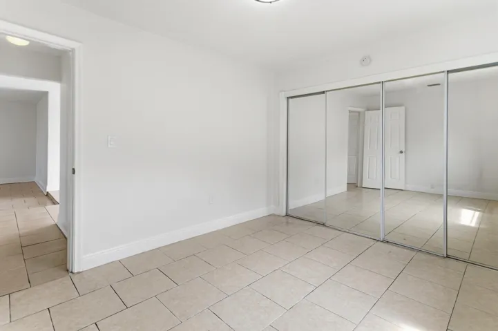 585A2848