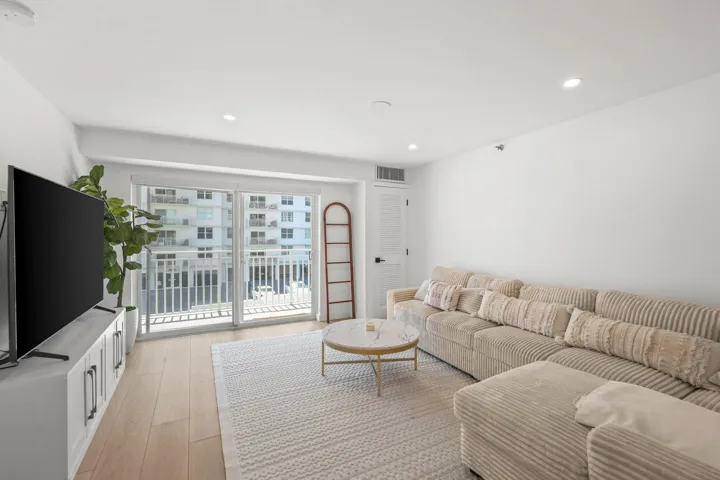4505 S Ocean Blvd - 10.jpg-SMALL