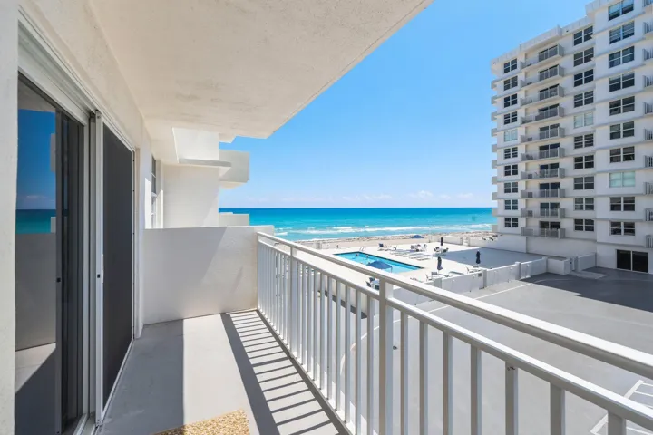 4505 S Ocean Blvd - 21.jpg-SMALL