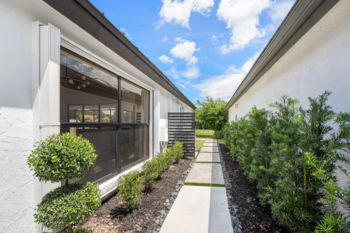 007-11152HighlandCircle-BocaRaton-FL-334