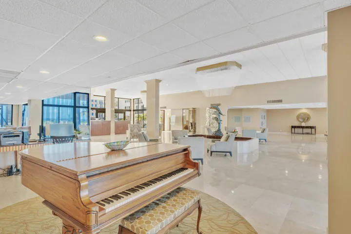 21 Lobby (1)