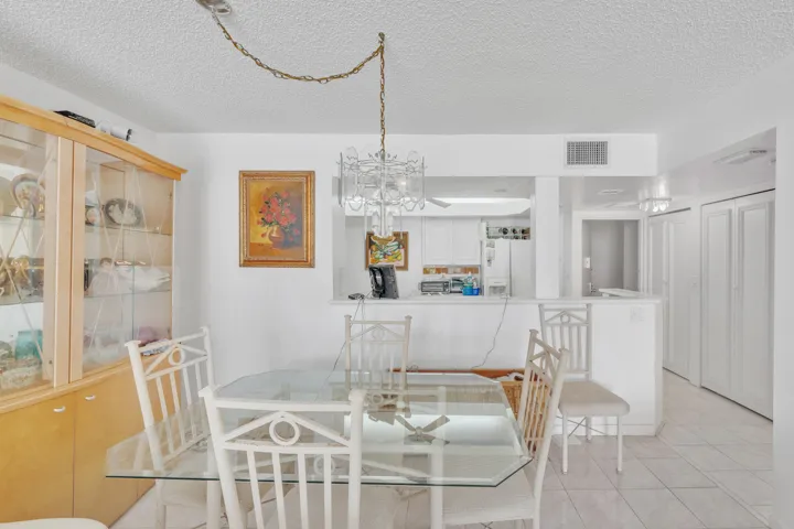 9 Dining Area