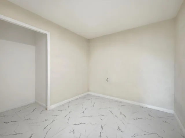 Primary Bedroom Bonus Room - WIC 1