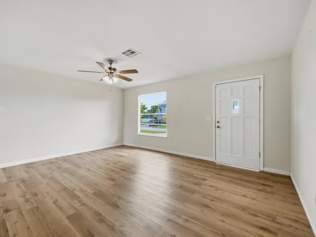 Living Foyer