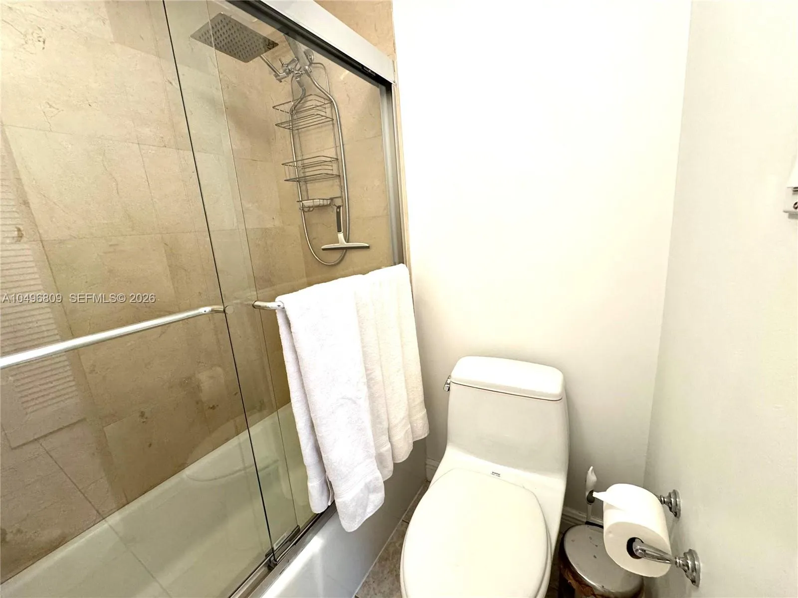 Shower/tub