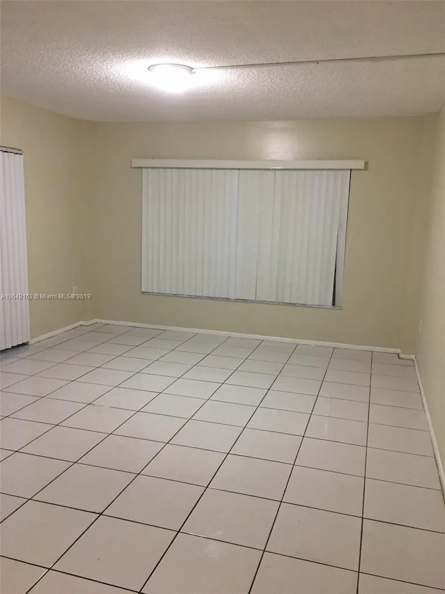 4170 Inverrary Dr 111, Lauderhill, Florida 33319, Lauderhill, Florida 33319, 2 Bedrooms Bedrooms, ,2 BathroomsBathrooms,Residential,For Sale,4170 Inverrary Dr 111, Lauderhill, Florida 33319,A10642162