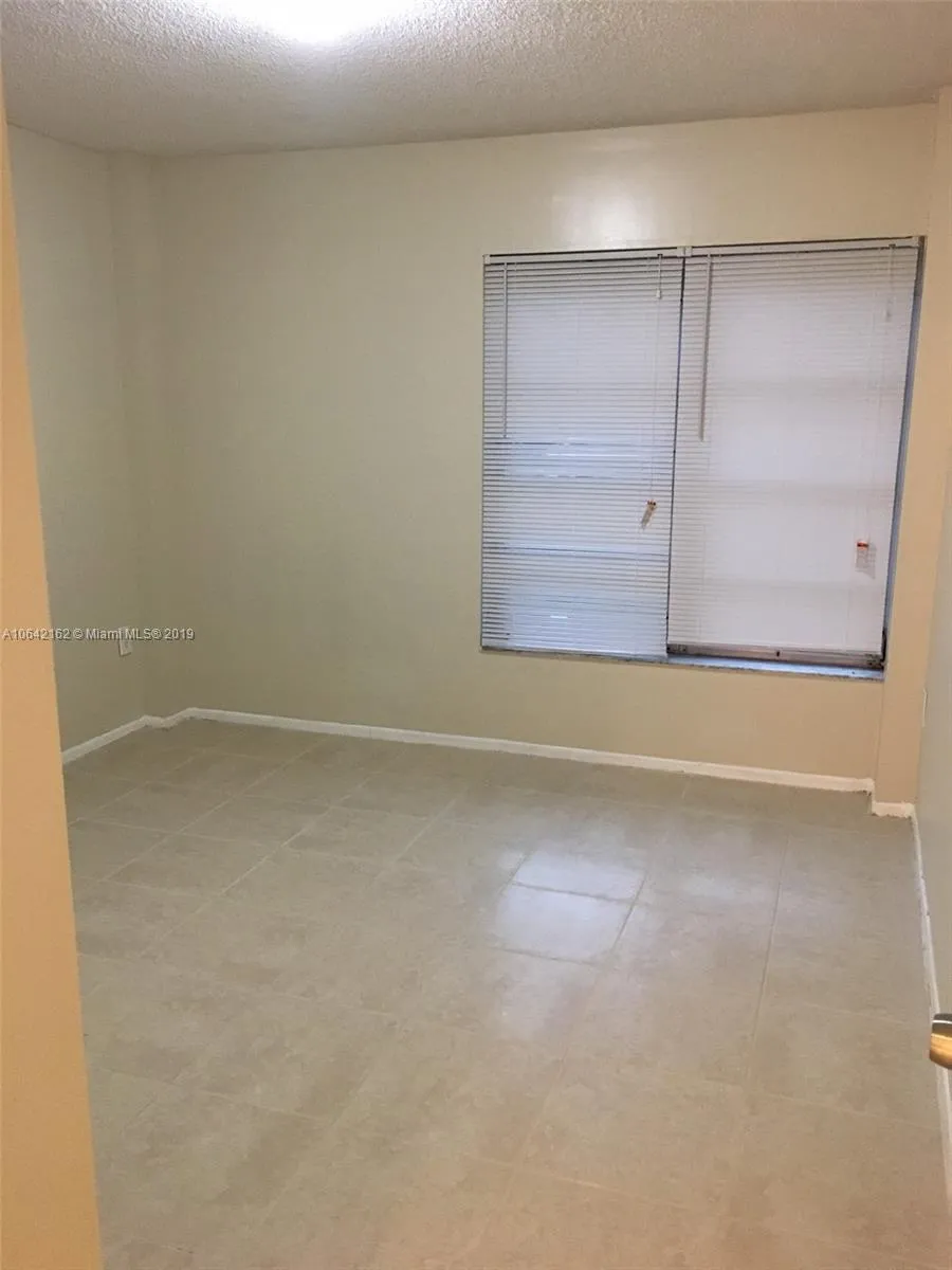 4170 Inverrary Dr 111, Lauderhill, Florida 33319, Lauderhill, Florida 33319, 2 Bedrooms Bedrooms, ,2 BathroomsBathrooms,Residential,For Sale,4170 Inverrary Dr 111, Lauderhill, Florida 33319,A10642162