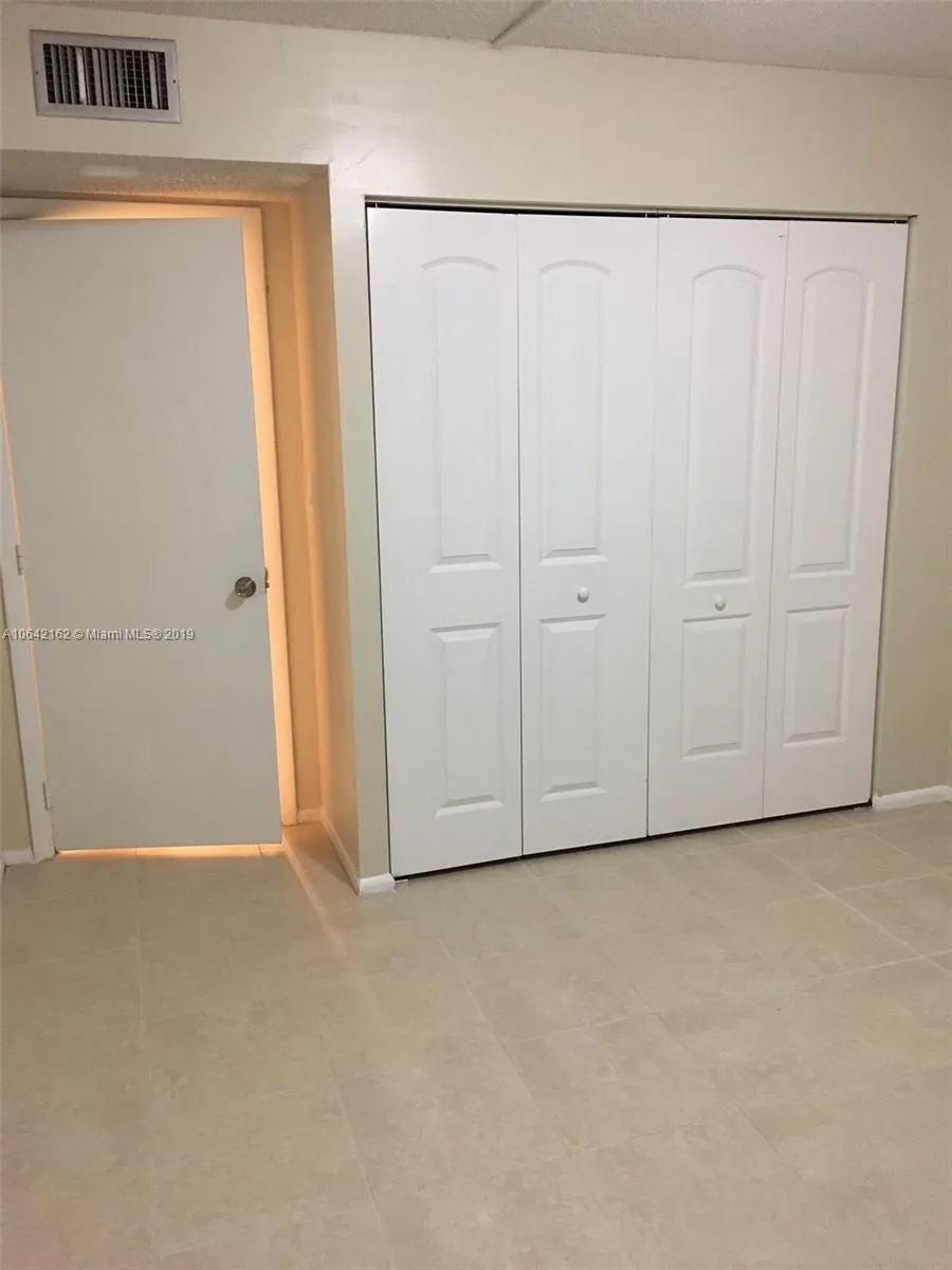 4170 Inverrary Dr 111, Lauderhill, Florida 33319, Lauderhill, Florida 33319, 2 Bedrooms Bedrooms, ,2 BathroomsBathrooms,Residential,For Sale,4170 Inverrary Dr 111, Lauderhill, Florida 33319,A10642162