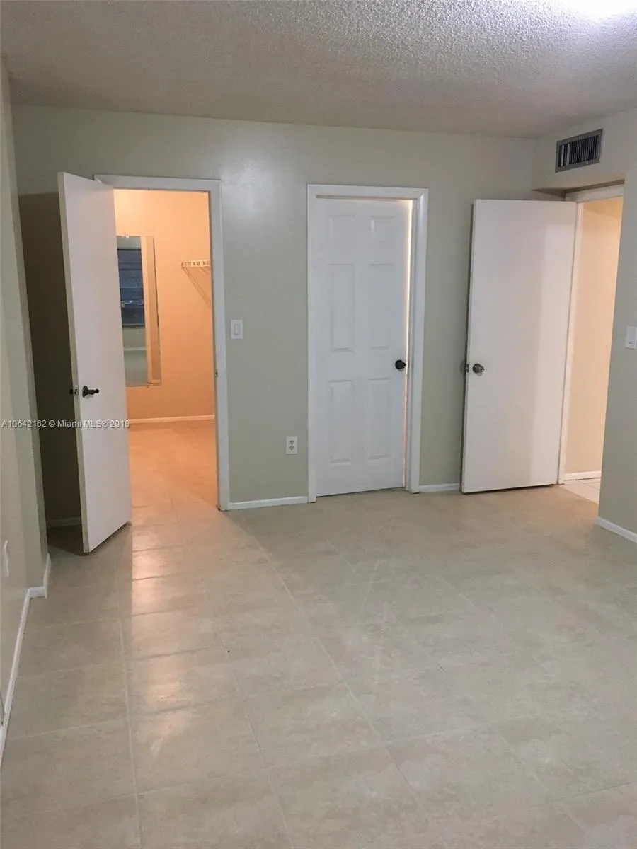 4170 Inverrary Dr 111, Lauderhill, Florida 33319, Lauderhill, Florida 33319, 2 Bedrooms Bedrooms, ,2 BathroomsBathrooms,Residential,For Sale,4170 Inverrary Dr 111, Lauderhill, Florida 33319,A10642162