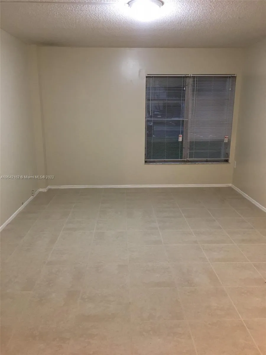 4170 Inverrary Dr 111, Lauderhill, Florida 33319, Lauderhill, Florida 33319, 2 Bedrooms Bedrooms, ,2 BathroomsBathrooms,Residential,For Sale,4170 Inverrary Dr 111, Lauderhill, Florida 33319,A10642162