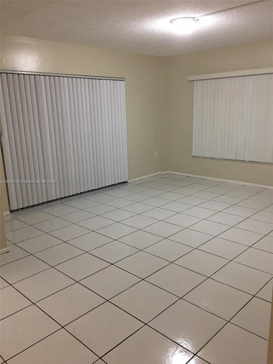 4170 Inverrary Dr 111, Lauderhill, Florida 33319, Lauderhill, Florida 33319, 2 Bedrooms Bedrooms, ,2 BathroomsBathrooms,Residential,For Sale,4170 Inverrary Dr 111, Lauderhill, Florida 33319,A10642162