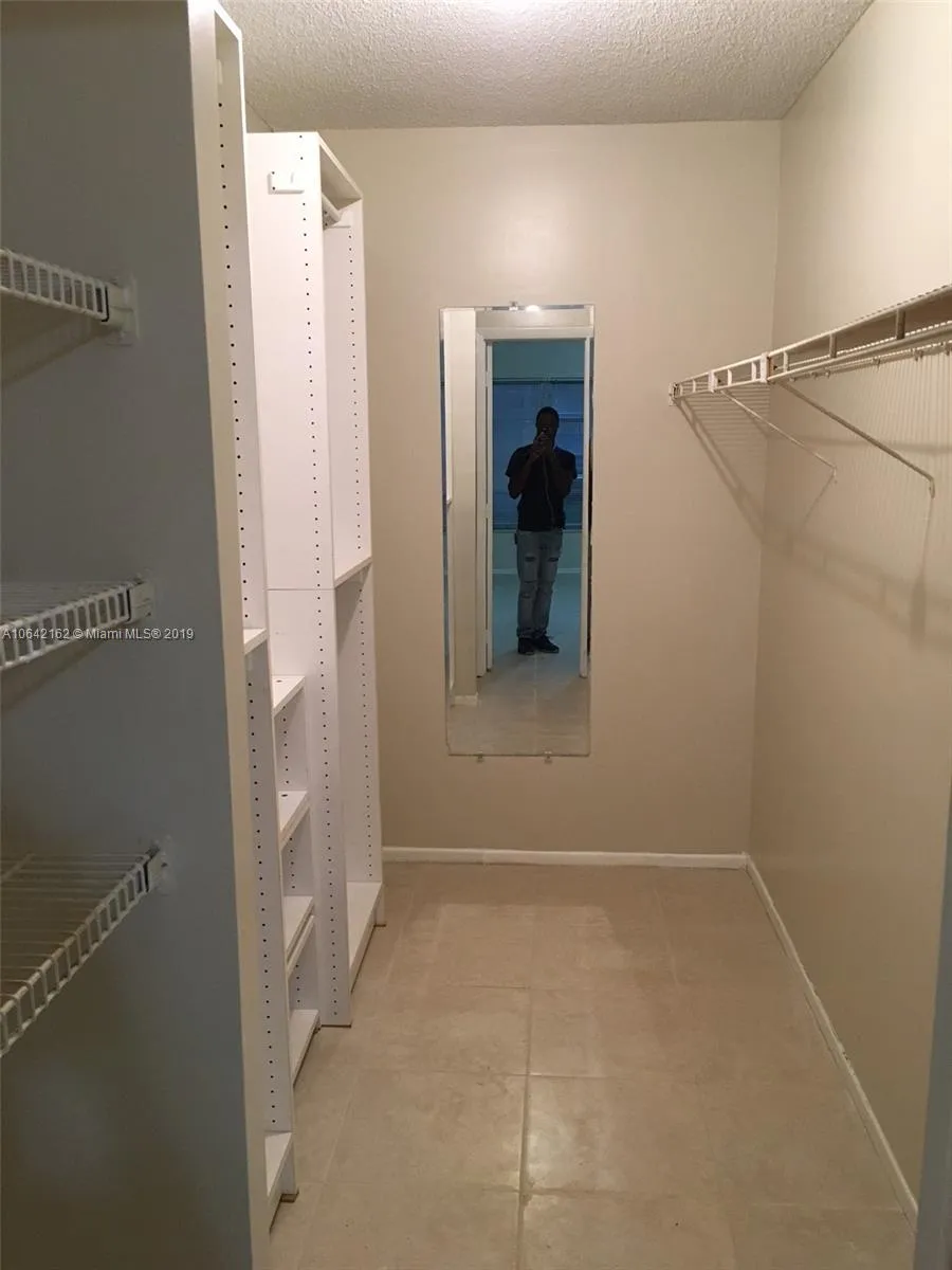 4170 Inverrary Dr 111, Lauderhill, Florida 33319, Lauderhill, Florida 33319, 2 Bedrooms Bedrooms, ,2 BathroomsBathrooms,Residential,For Sale,4170 Inverrary Dr 111, Lauderhill, Florida 33319,A10642162