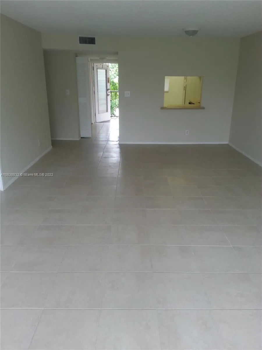 8411 Lagos De Campo Blvd 303u, Tamarac, Florida 33, Tamarac, Florida 33321, 2 Bedrooms Bedrooms, ,2 BathroomsBathrooms,Residential,For Sale,8411 Lagos De Campo Blvd 303u, Tamarac, Florida 33,A10838832