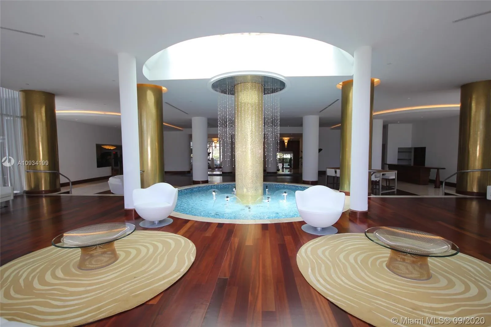 5161 Collins Av 806, Miami Beach, Florida 33140, Miami Beach, Florida 33140, 2 Bedrooms Bedrooms, ,2 BathroomsBathrooms,Residential Lease,For Rent,5161 Collins Av 806, Miami Beach, Florida 33140,A10934199