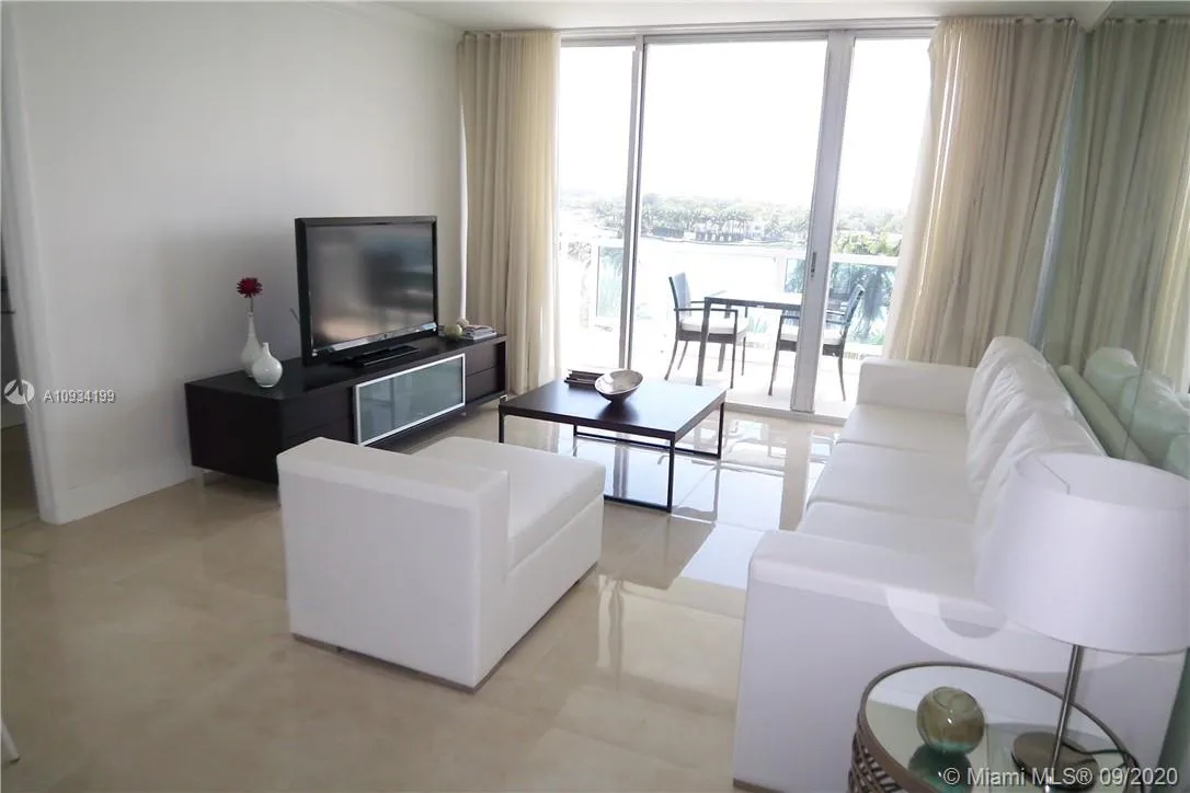 5161 Collins Av 806, Miami Beach, Florida 33140, Miami Beach, Florida 33140, 2 Bedrooms Bedrooms, ,2 BathroomsBathrooms,Residential Lease,For Rent,5161 Collins Av 806, Miami Beach, Florida 33140,A10934199