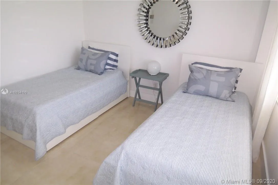 5161 Collins Av 806, Miami Beach, Florida 33140, Miami Beach, Florida 33140, 2 Bedrooms Bedrooms, ,2 BathroomsBathrooms,Residential Lease,For Rent,5161 Collins Av 806, Miami Beach, Florida 33140,A10934199