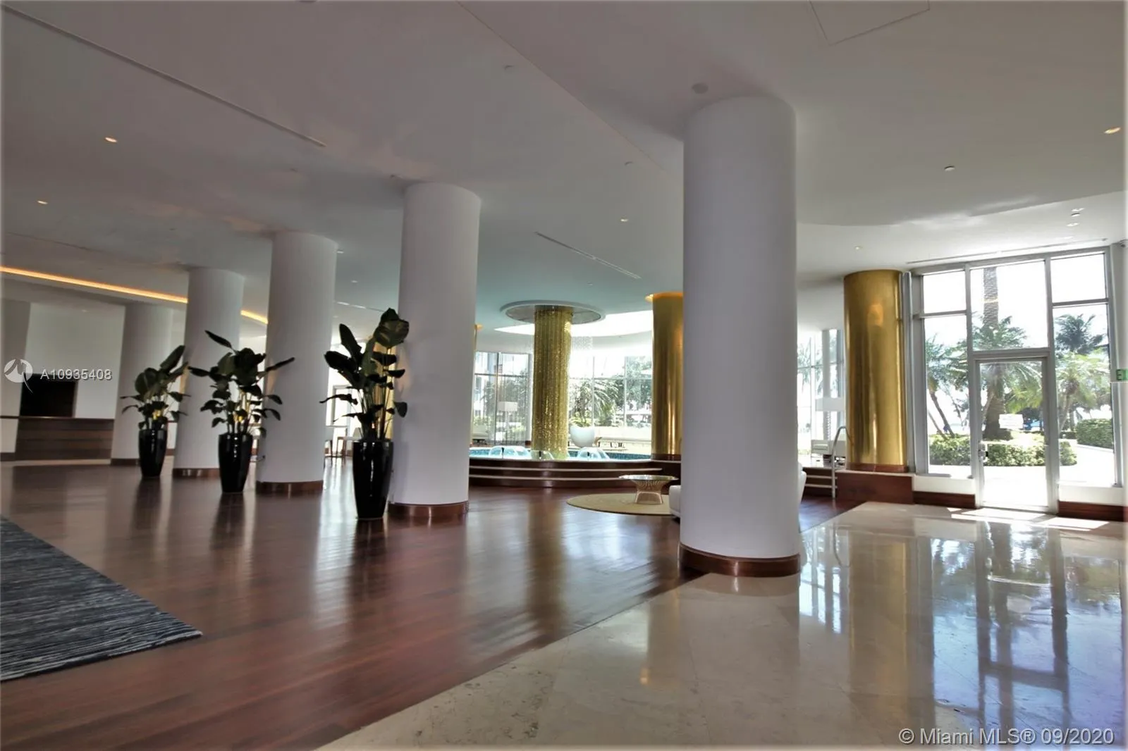 5161 Collins Av 508, Miami Beach, Florida 33140, Miami Beach, Florida 33140, 2 Bedrooms Bedrooms, ,2 BathroomsBathrooms,Residential Lease,For Rent,5161 Collins Av 508, Miami Beach, Florida 33140,A10935408