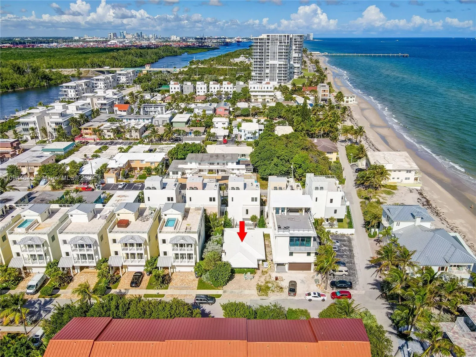 309 Oak St, Hollywood, Florida 33019, Hollywood, Florida 33019, 2 Bedrooms Bedrooms, ,2 BathroomsBathrooms,Residential Lease,For Rent,309 Oak St, Hollywood, Florida 33019,A10944641