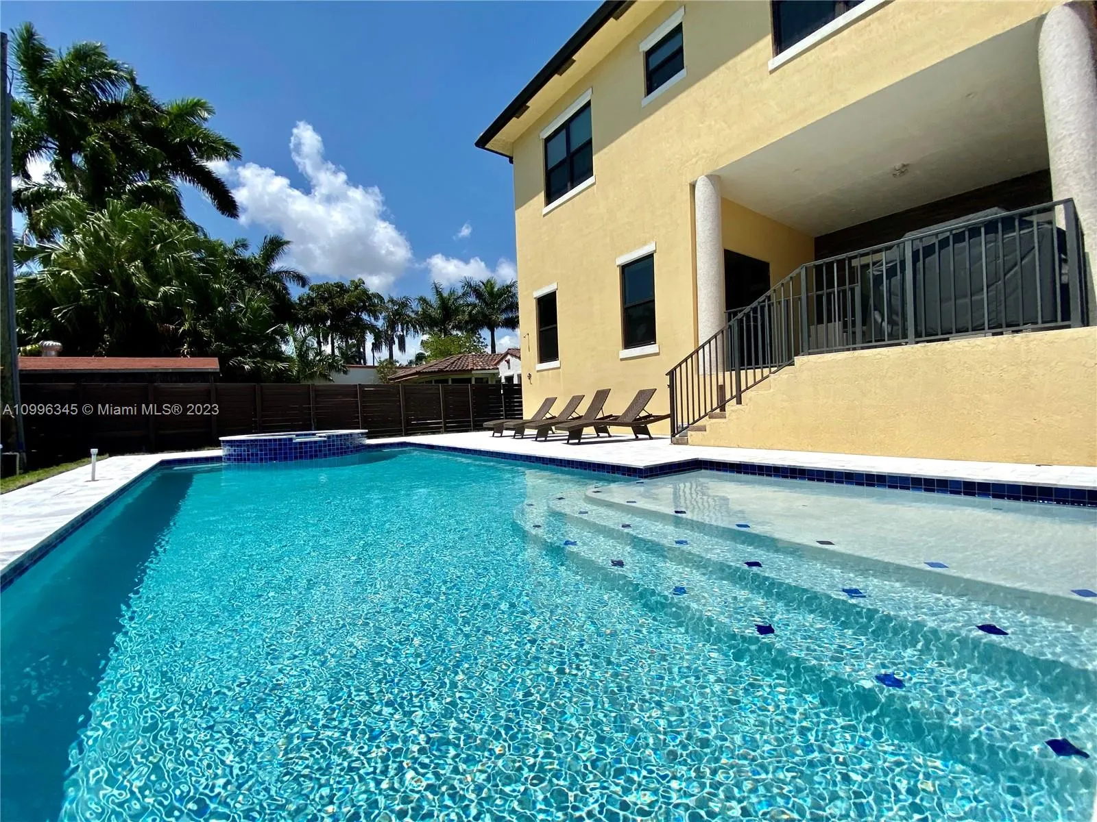 Hollywood, Florida 33019, 4 Bedrooms Bedrooms, ,3 BathroomsBathrooms,Residential Lease,For Rent,A10996345