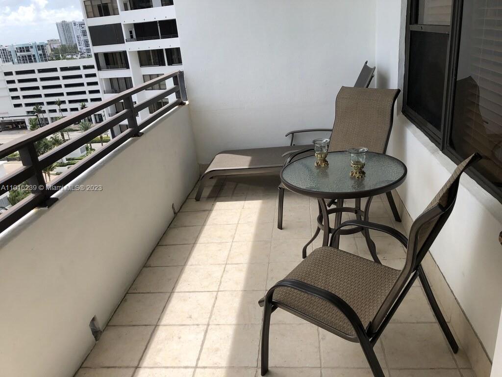 3505 S Ocean Dr 1115, Hollywood, Florida 33019, Hollywood, Florida 33019, 1 Bedroom Bedrooms, ,1 BathroomBathrooms,Residential Lease,For Rent,3505 S Ocean Dr 1115, Hollywood, Florida 33019,A11016239