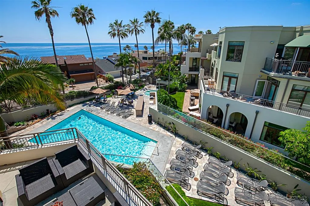 https://cdn.realtyfeed.com/cdn/127/200001432/042504226fdad9361b3726baeebf3283.webp
