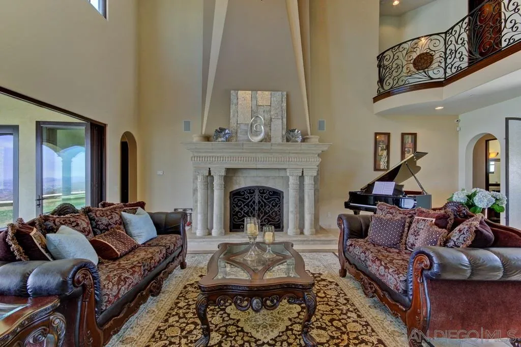https://cdn.realtyfeed.com/cdn/127/200004580/8da1f5e0302cfb766e612a2d2c7dd777.webp