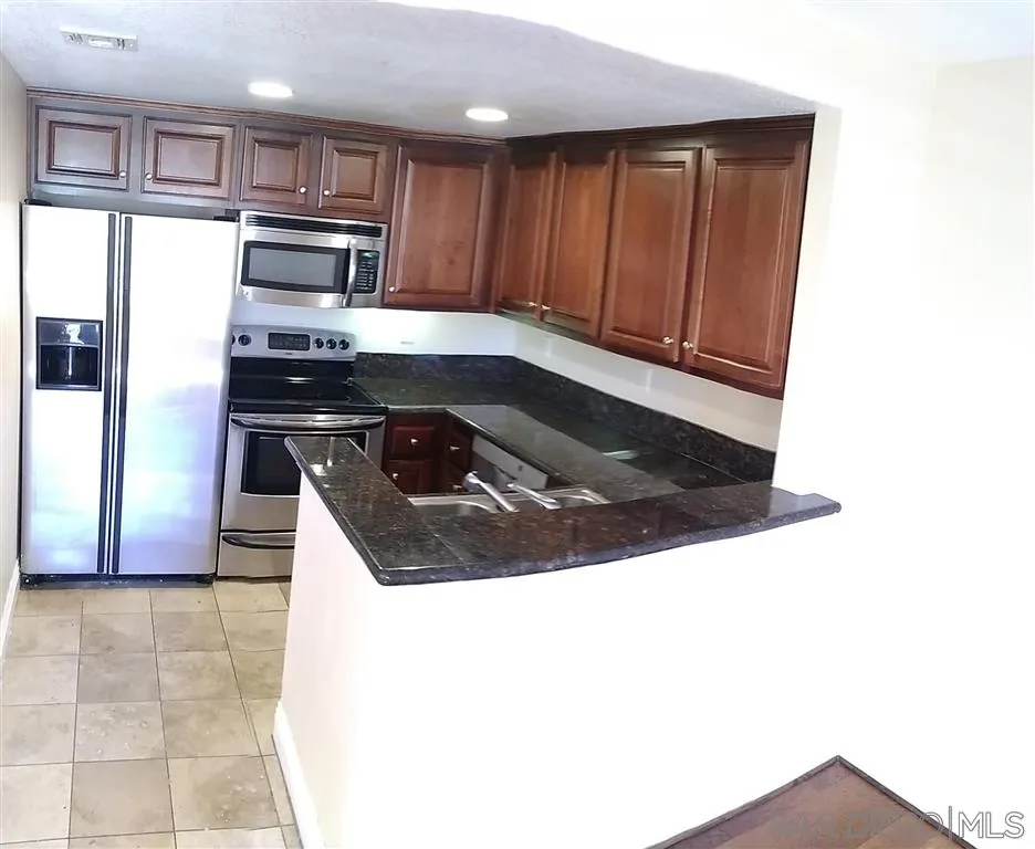 https://cdn.realtyfeed.com/cdn/127/200020928/75a9bca59accd0ff96a6130f4c6902ee.webp