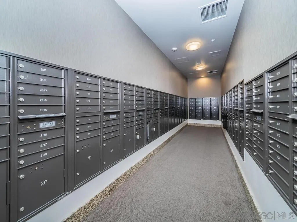 https://cdn.realtyfeed.com/cdn/127/200025530/272ce29b8e22f534e3c2429f45608eb9.webp