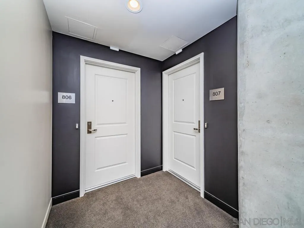 https://cdn.realtyfeed.com/cdn/127/200025530/65e2bb2ac1b086ca5f23de9bb958d715.webp