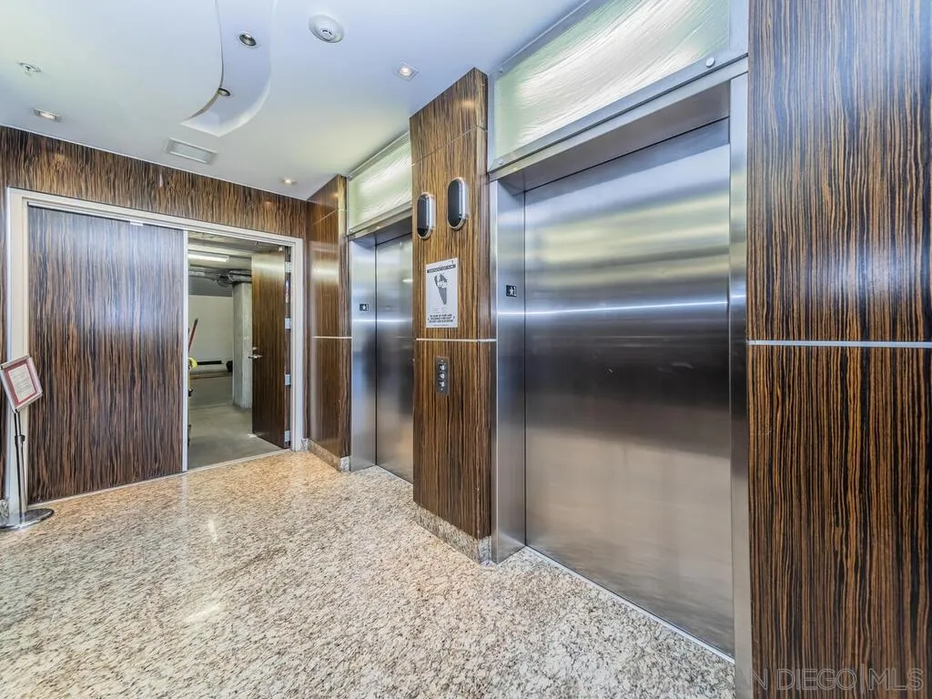 https://cdn.realtyfeed.com/cdn/127/200025530/aab4931140ee8c449cb8adbe2e3a68f7.webp
