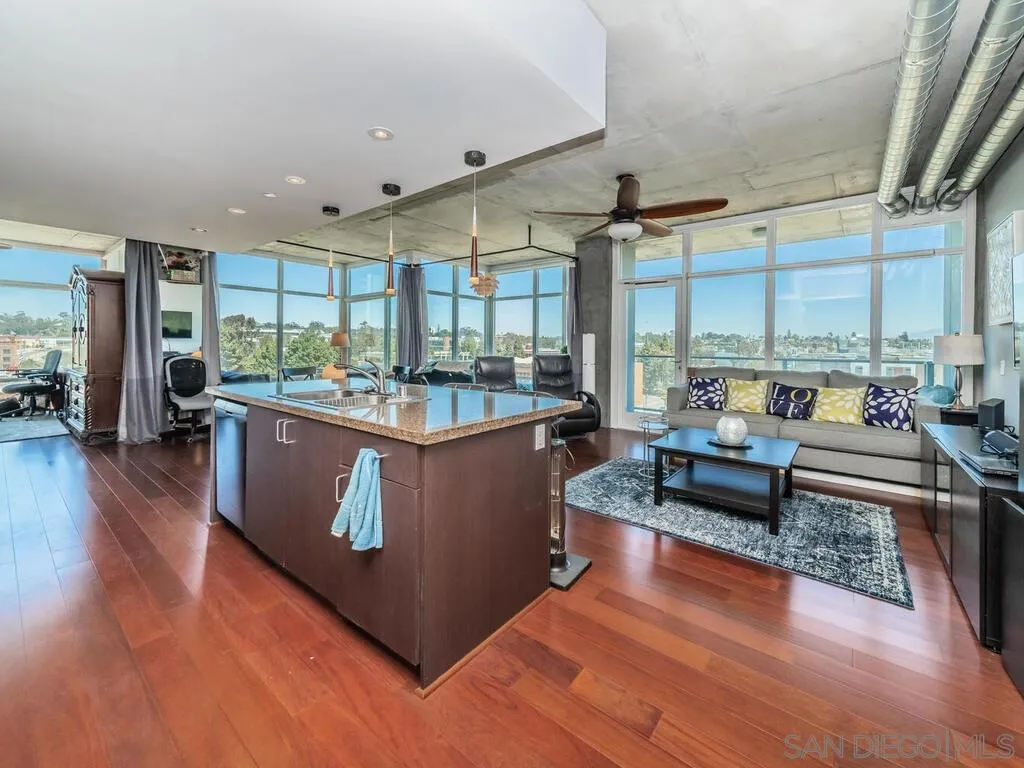 https://cdn.realtyfeed.com/cdn/127/200025530/b9f9e49531e9086bad73a0cb3f90628f.webp