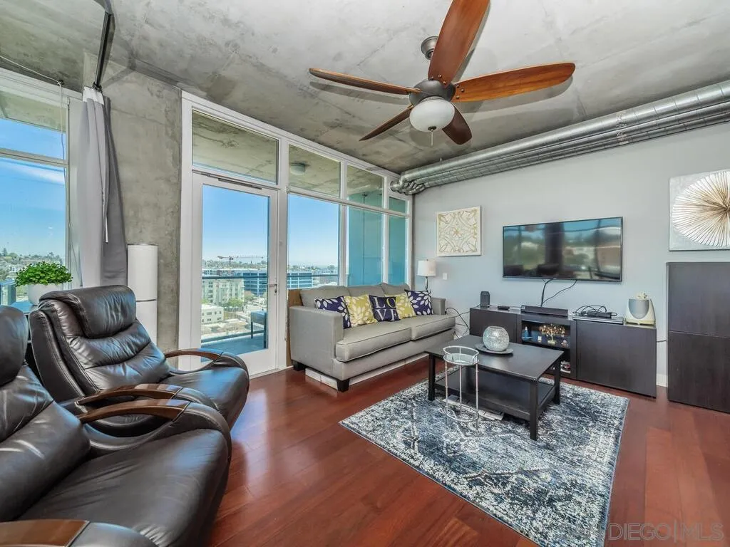 https://cdn.realtyfeed.com/cdn/127/200025530/f1fa0f57ec130e7a53fcd674e6f3e168.webp
